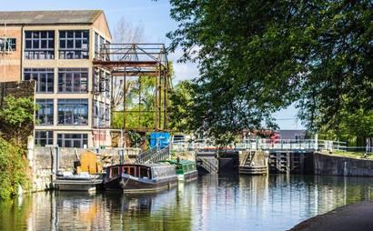 HACKNEY - 1ST MONTH HALF PRICE HACKNEY - 1ST MONTH HALF PRICE