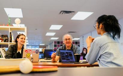 Monthly/Daily Hot-desking and dedicated desk rentals Monthly/Daily Hot-desking and dedicated desk rentals