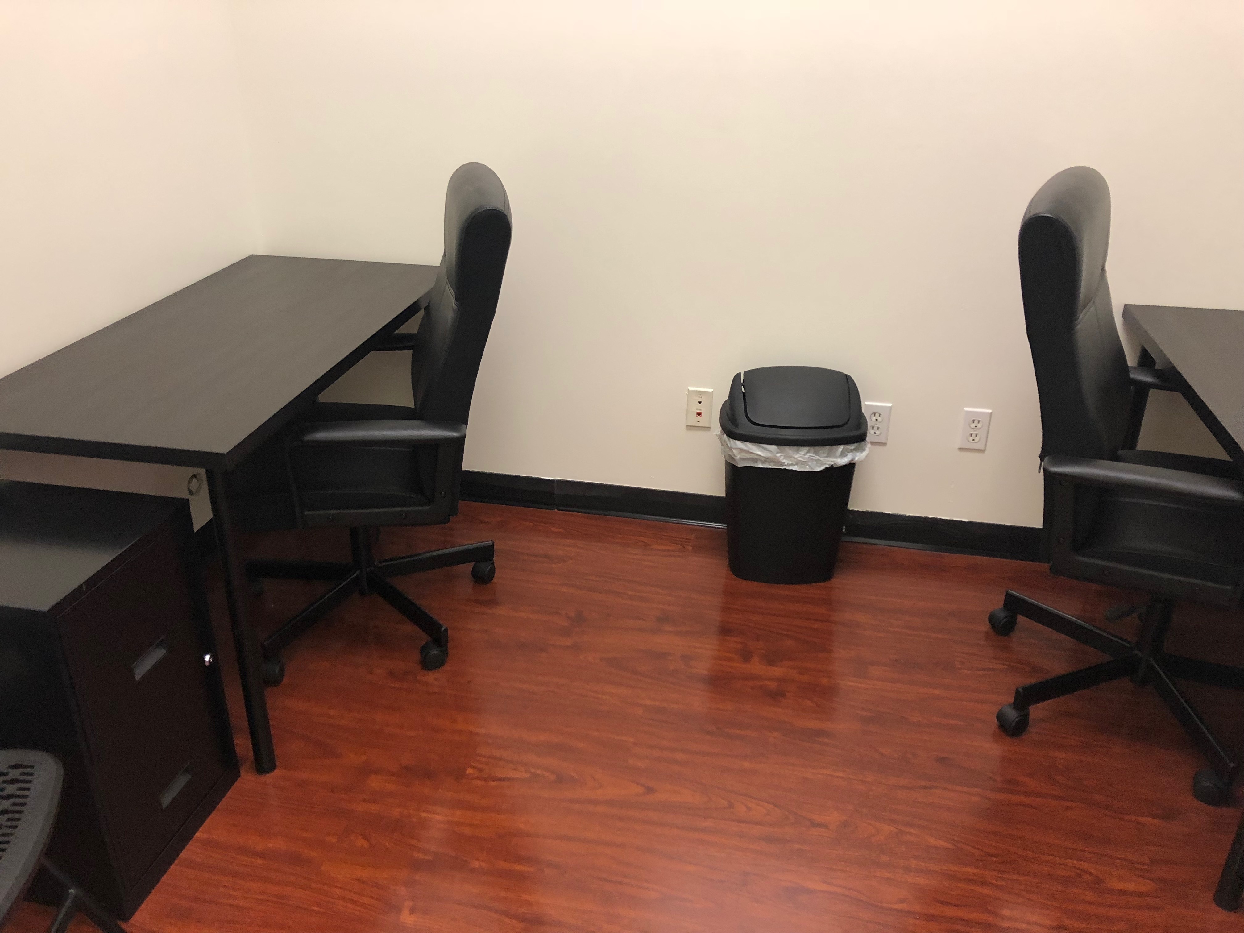 1 Person Private Offices