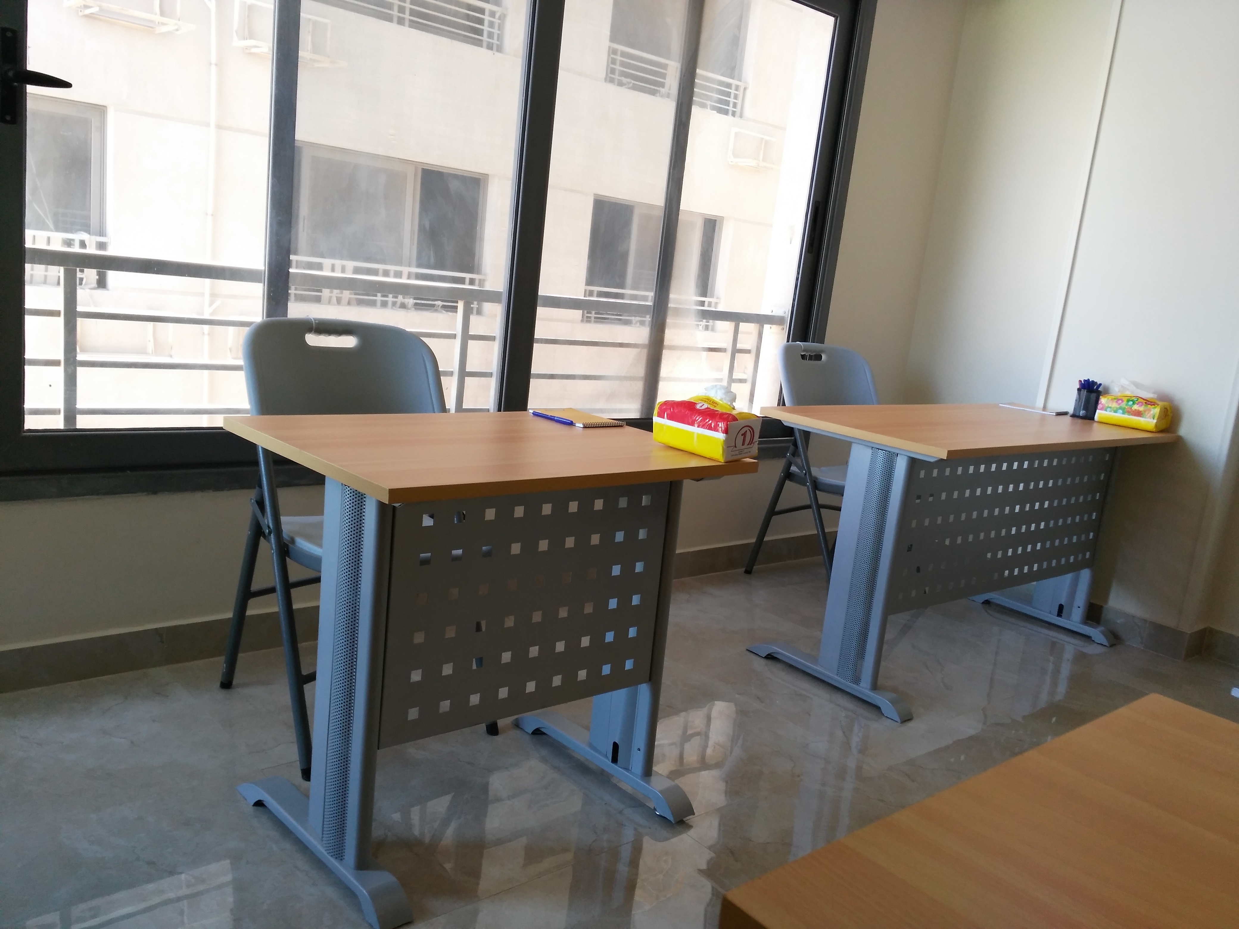 Zoom Smart Space.         Shared Desks , Meeting rooms , didicated desk , workshop room , course room Zoom Smart Space.         Shared Desks , Meeting rooms , didicated desk , workshop room , course room