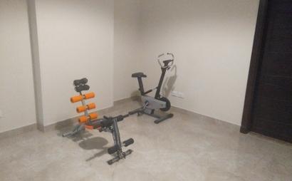 Zoom Smart Space.         Shared Desks , Meeting rooms , didicated desk , workshop room , course room Zoom Smart Space.         Shared Desks , Meeting rooms , didicated desk , workshop room , course room