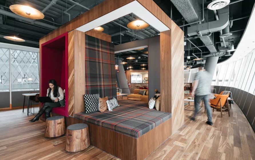 8-Person Private Office in Fulton Center