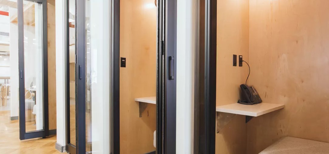 3-Desk Personal Office in City Hall