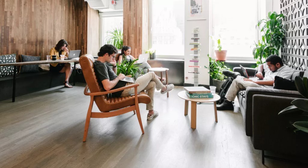 5-Desk Personal Office in City Hall