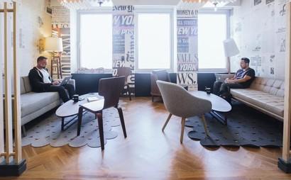 10-Desk Personal Office in City Hall 10-Desk Personal Office in City Hall