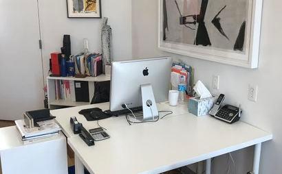 3 Desks in Spacious Modern SOHO Office Building 3 Desks in Spacious Modern SOHO Office Building