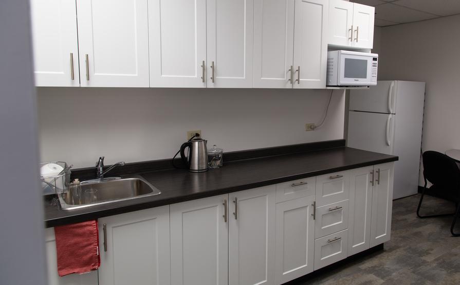 Calgary Business Centre - Private Offices - Community Feel Calgary Business Centre - Private Offices - Community Feel