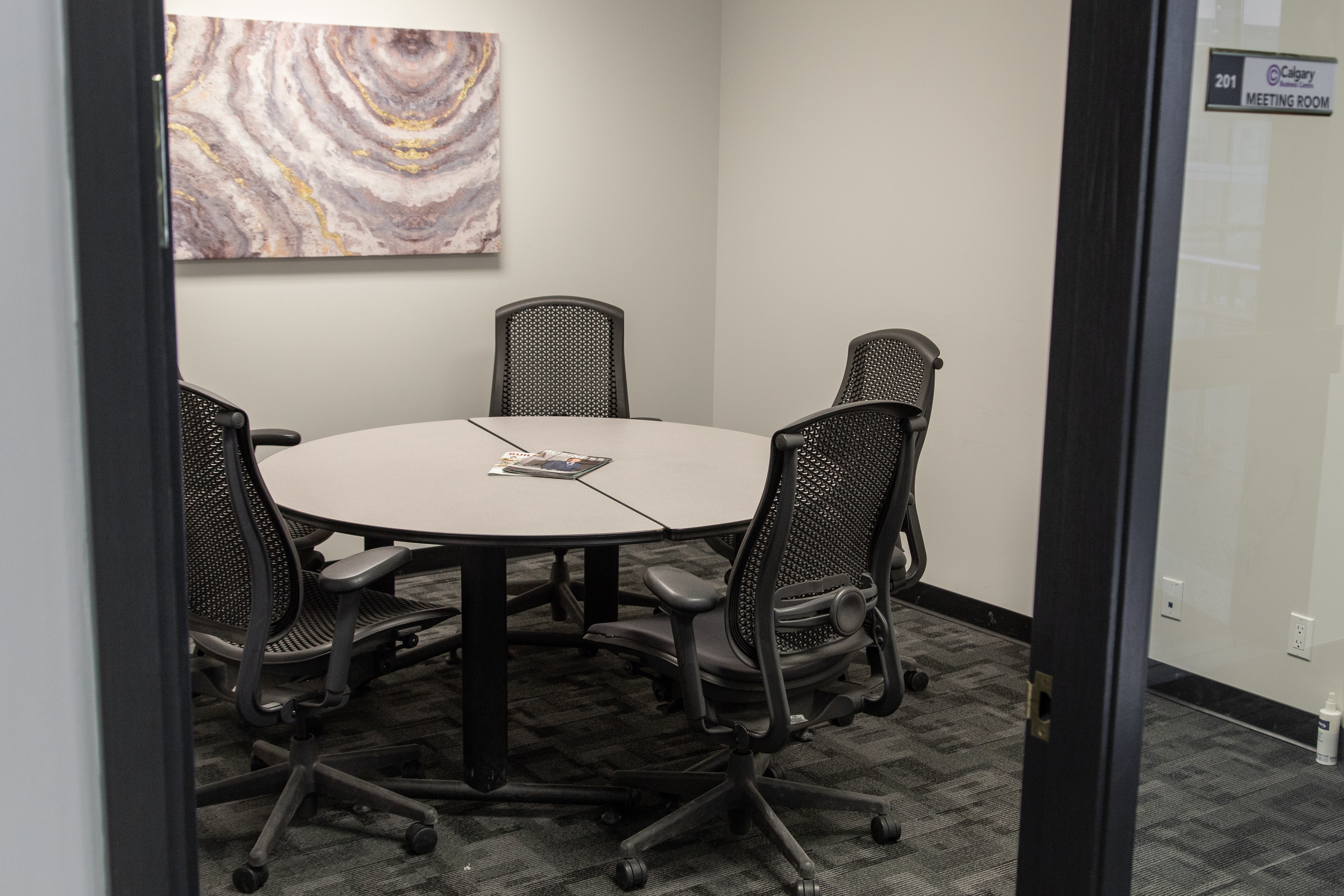 Calgary Business Centre - Private Offices - Community Feel Calgary Business Centre - Private Offices - Community Feel