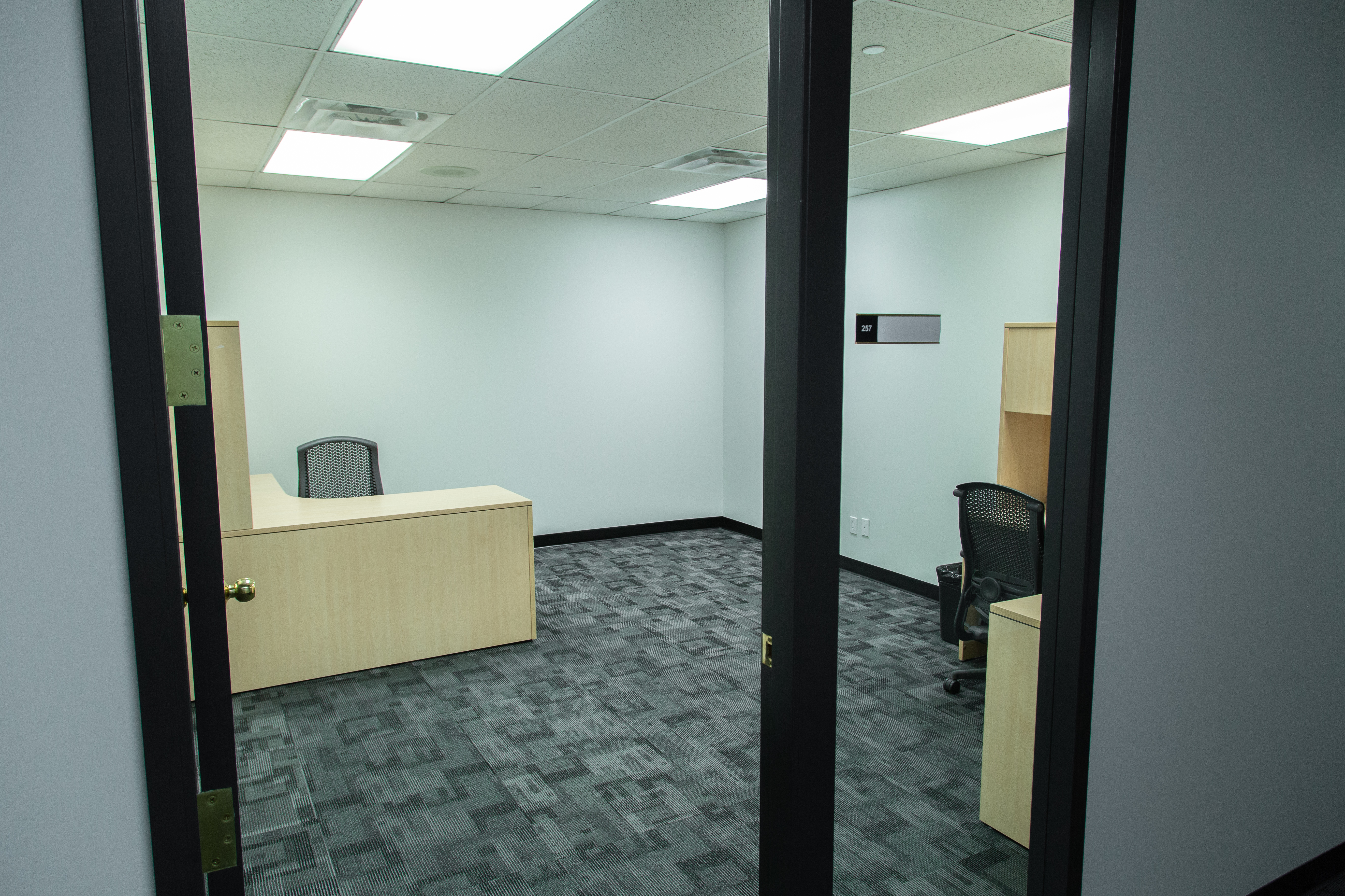 Calgary Business Centre - Private Offices - Community Feel Calgary Business Centre - Private Offices - Community Feel
