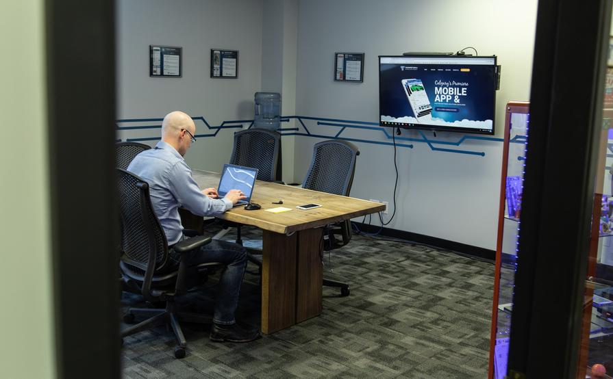 Calgary Business Centre - Private Offices - Community Feel Calgary Business Centre - Private Offices - Community Feel