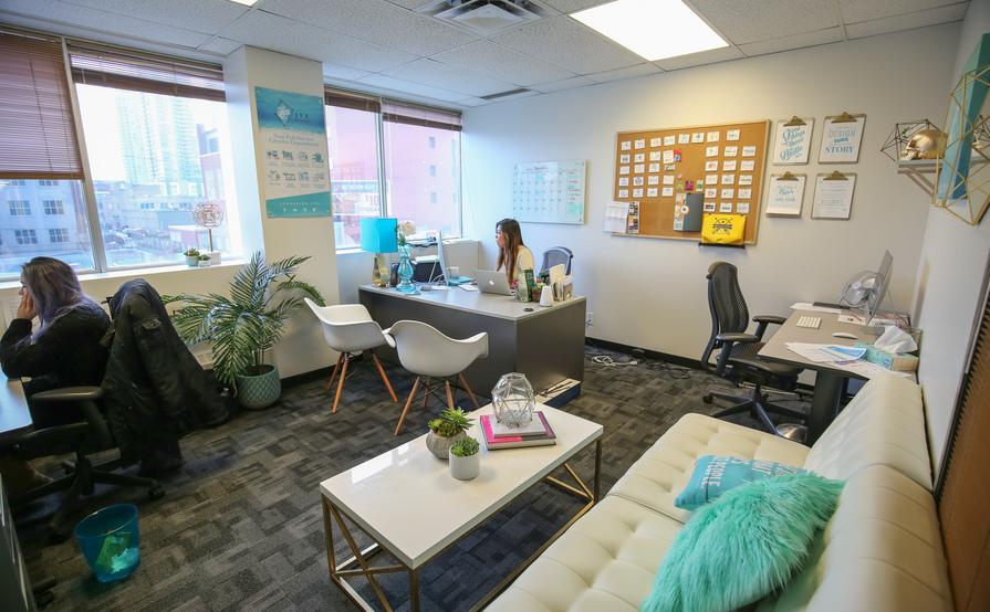 Calgary Business Centre - Private Offices - Community Feel Calgary Business Centre - Private Offices - Community Feel