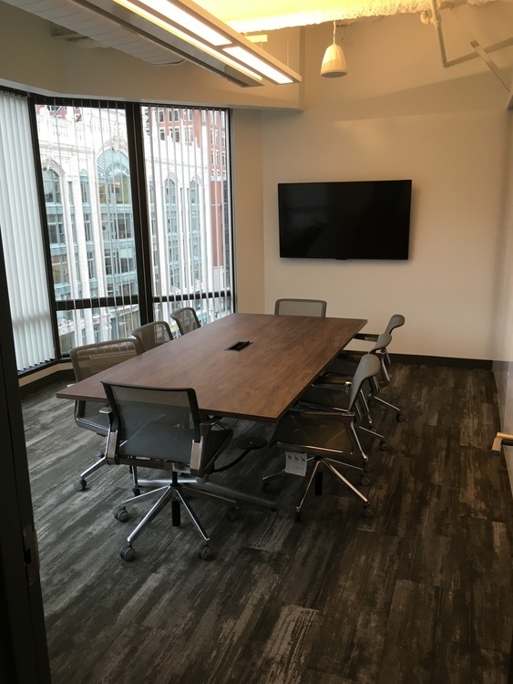 Modern Meeting Room in Back Bay - 6 to 10 people