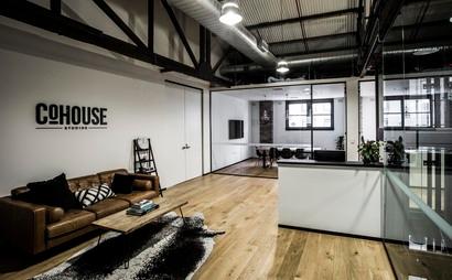 1 Person CoWorking Desk