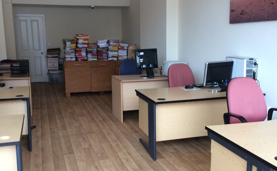 Desk For Hire On Weekly Monthly Basis Desks Near Me