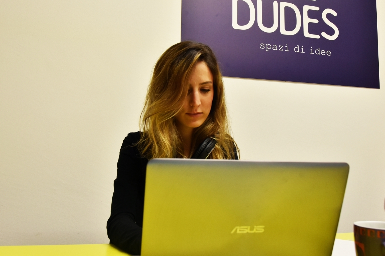 Simple Desk Simple Desk