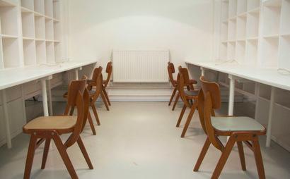 4 Desks available at Creative Blocks 4 Desks available at Creative Blocks