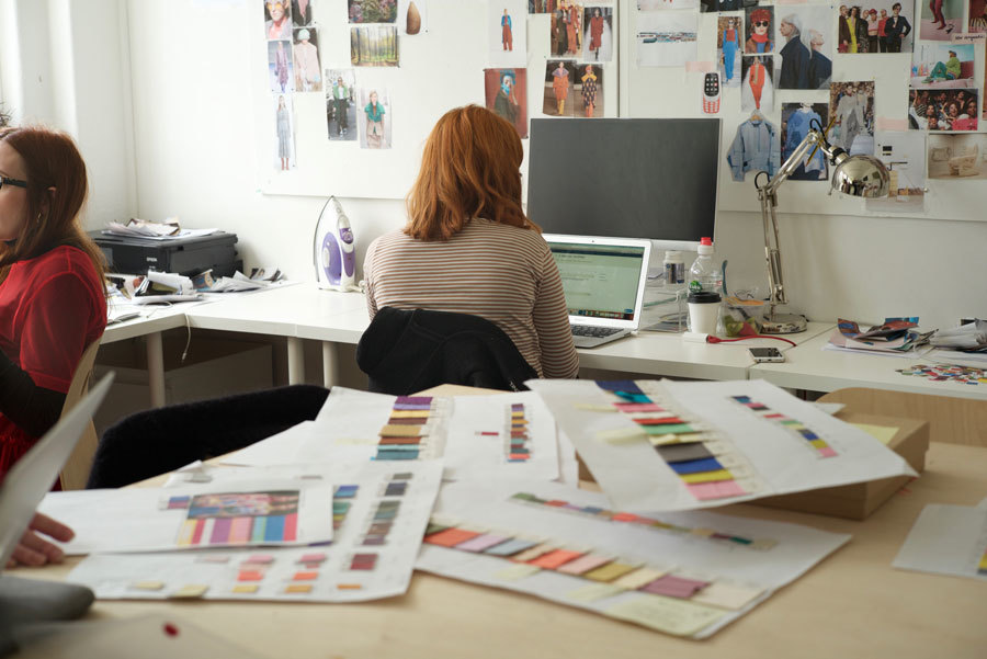 4 Desks available at Creative Blocks