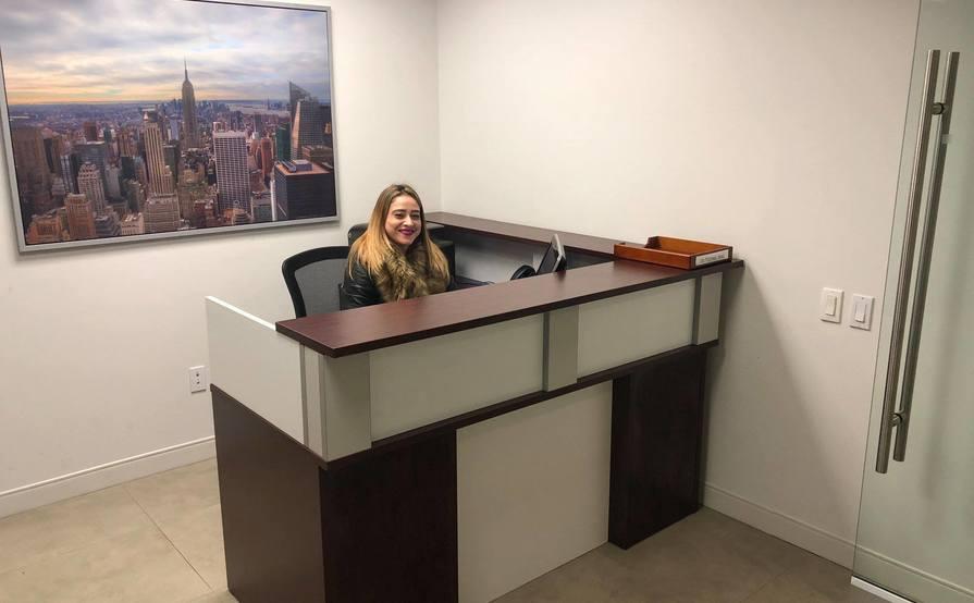 Desk with shared common area/kitchen/reception Desk with shared common area/kitchen/reception