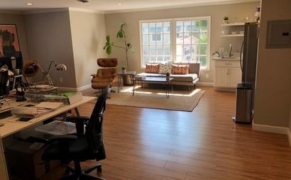 Open workspace office available Open workspace office available