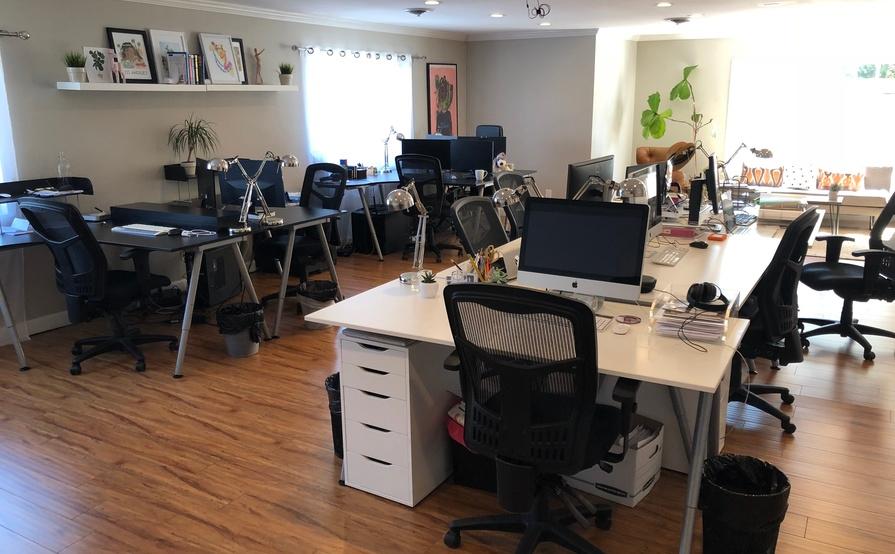 Open workspace office available Open workspace office available