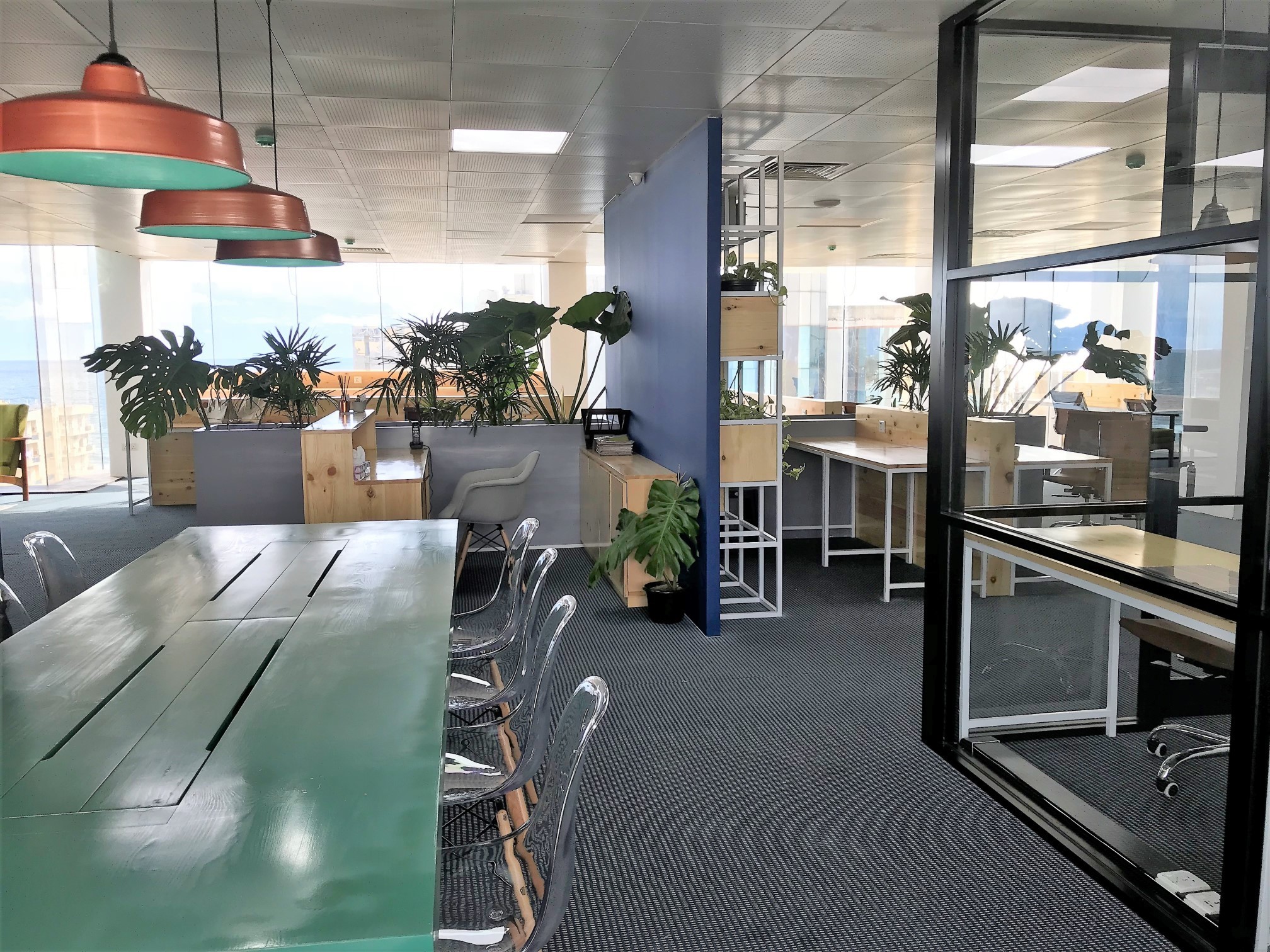 Colombo Cooperative: Flexible Desks