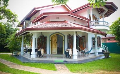 Flip Flop Hostels & Co Working Space Flip Flop Hostels & Co Working Space