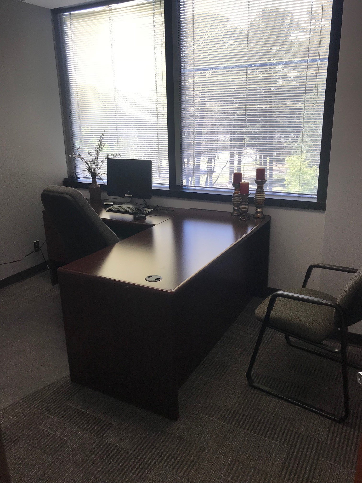 Private Office 400-7
