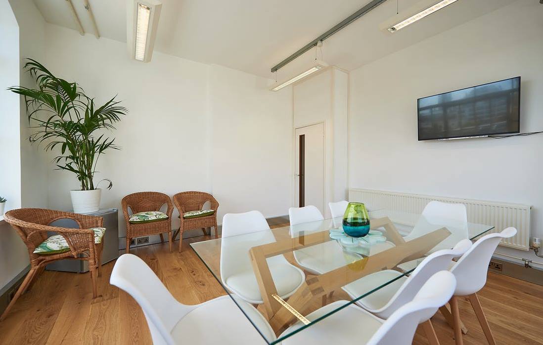 Fantastic penthouse office of a converted Victorian watch factory in the heart of Clerkenwell. Fantastic penthouse office of a converted Victorian watch factory in the heart of Clerkenwell.