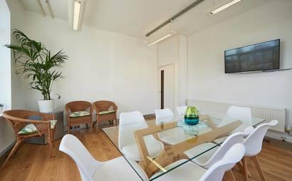 Fantastic penthouse office of a converted Victorian watch factory in the heart of Clerkenwell. Fantastic penthouse office of a converted Victorian watch factory in the heart of Clerkenwell.