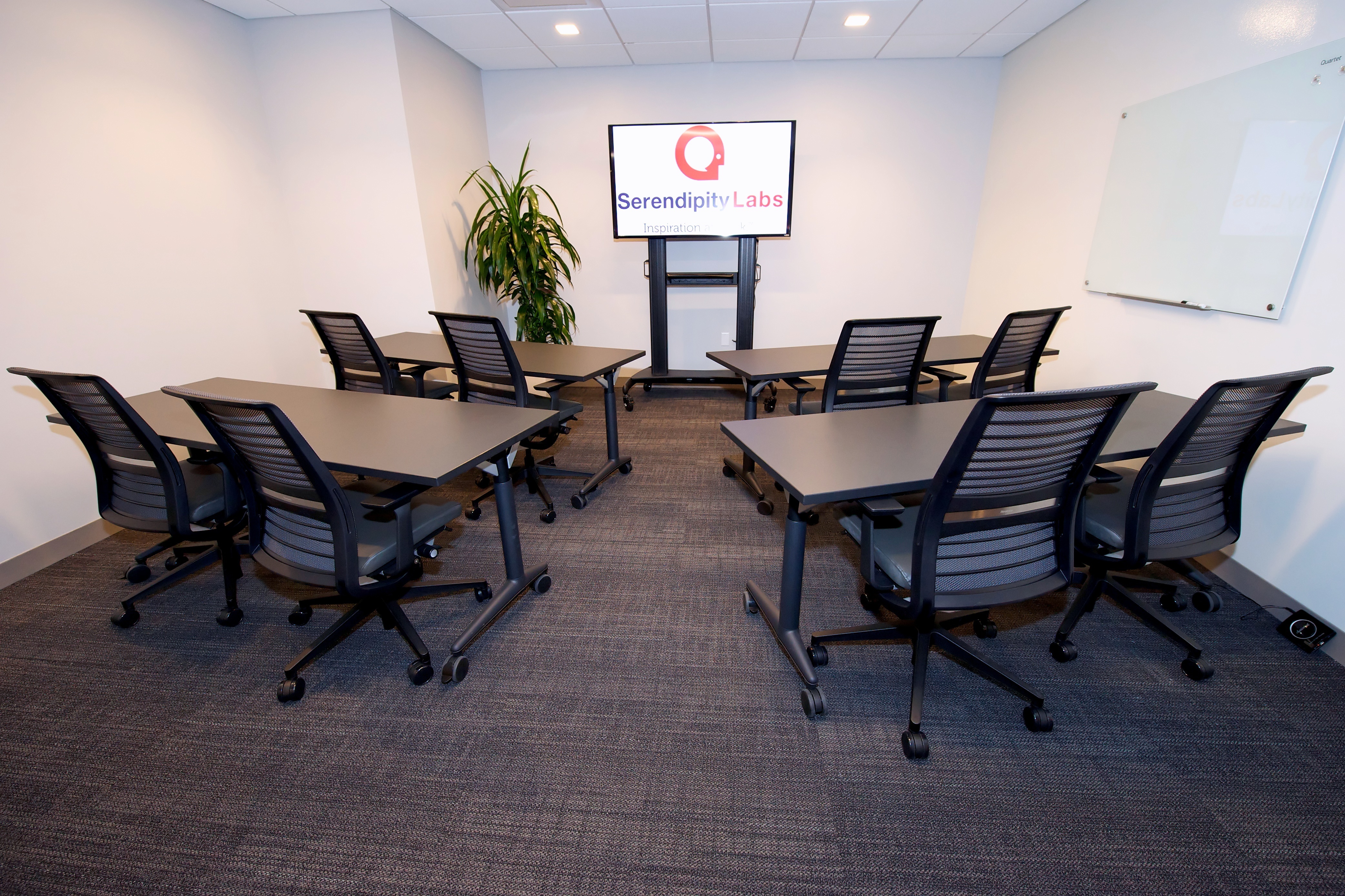 Team Room (3-5 people)