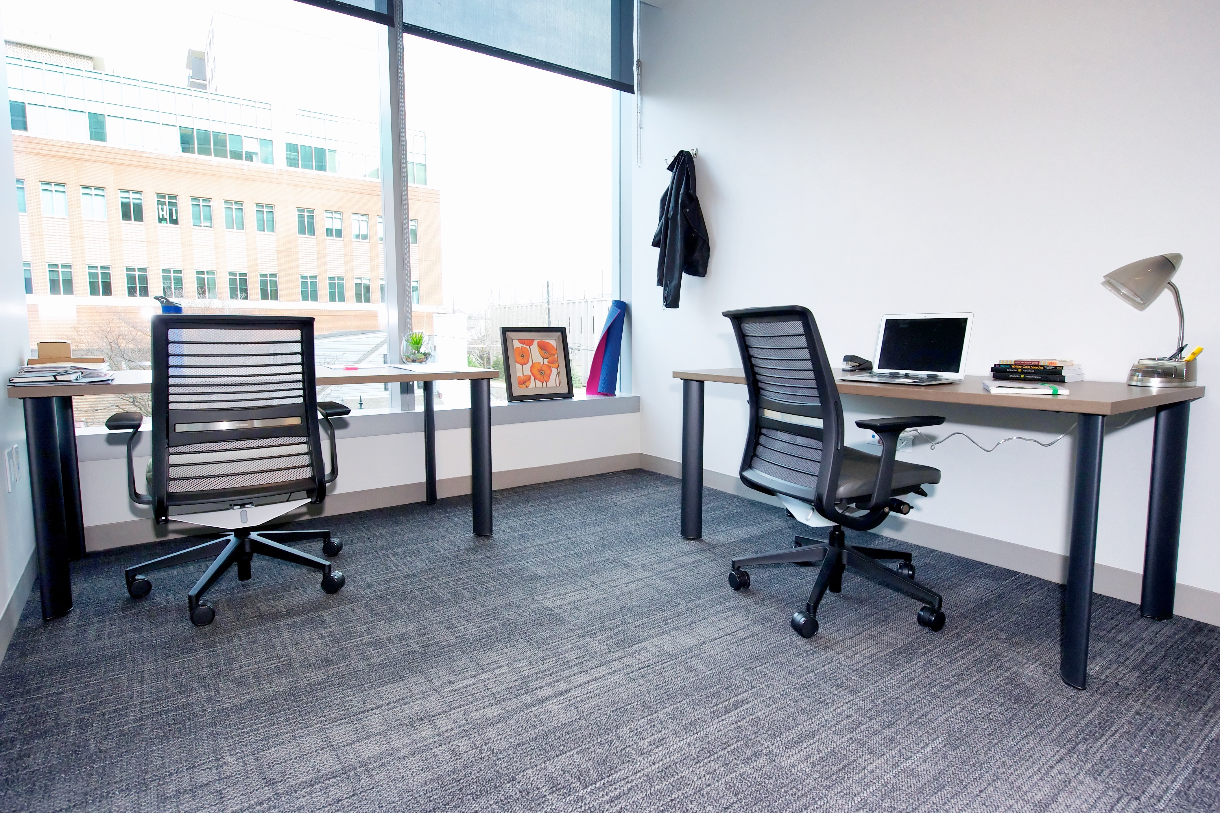 Team Room (3-5 people)