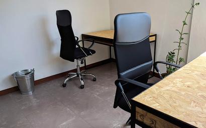 PLAY HOUSE PLAY HOUSE