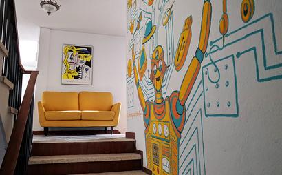 PLAY HOUSE PLAY HOUSE