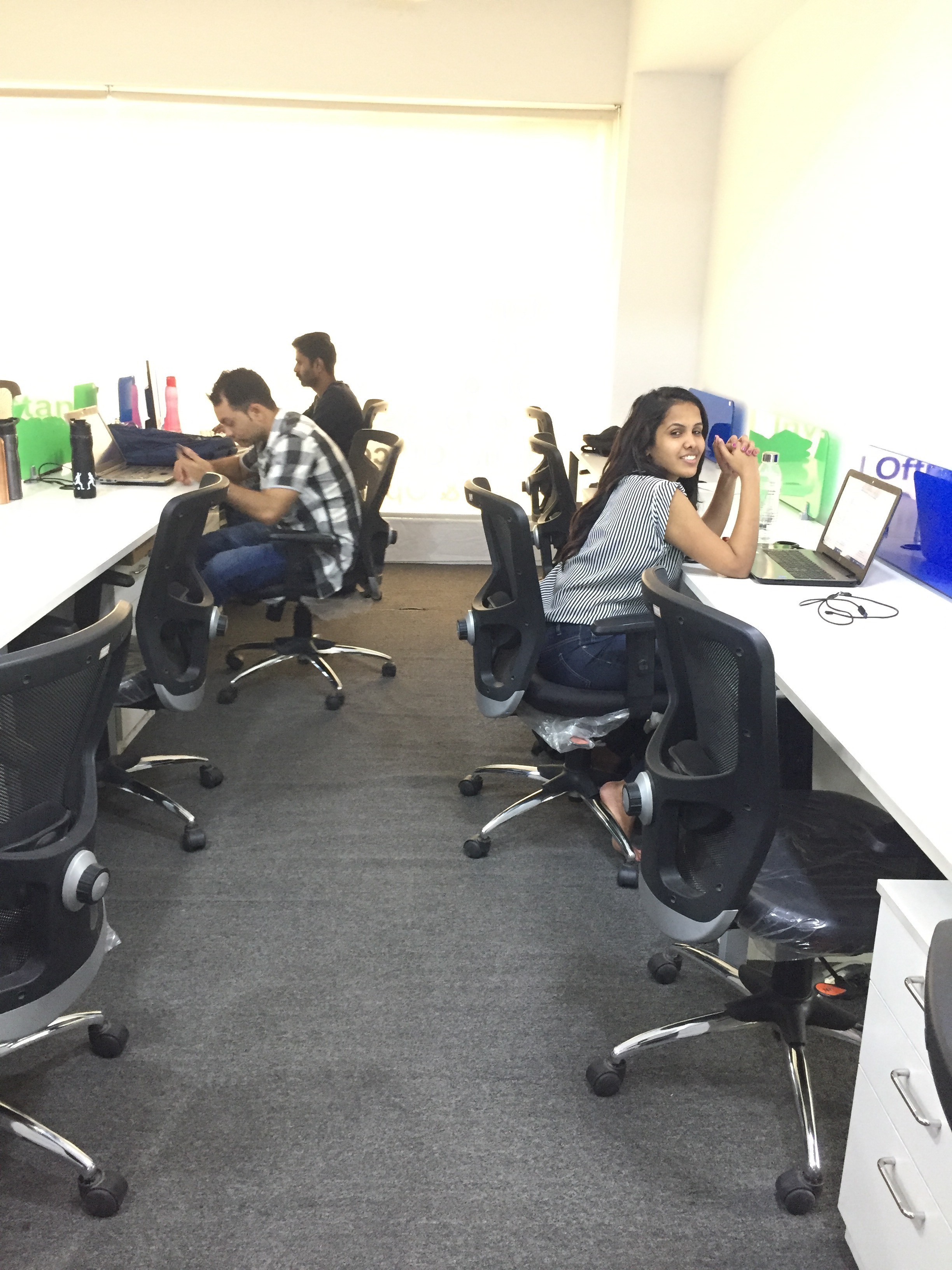 Open work station Individual Desk - Founders Cube