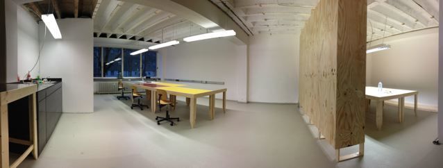 Desks available now in creative office space in Wedding