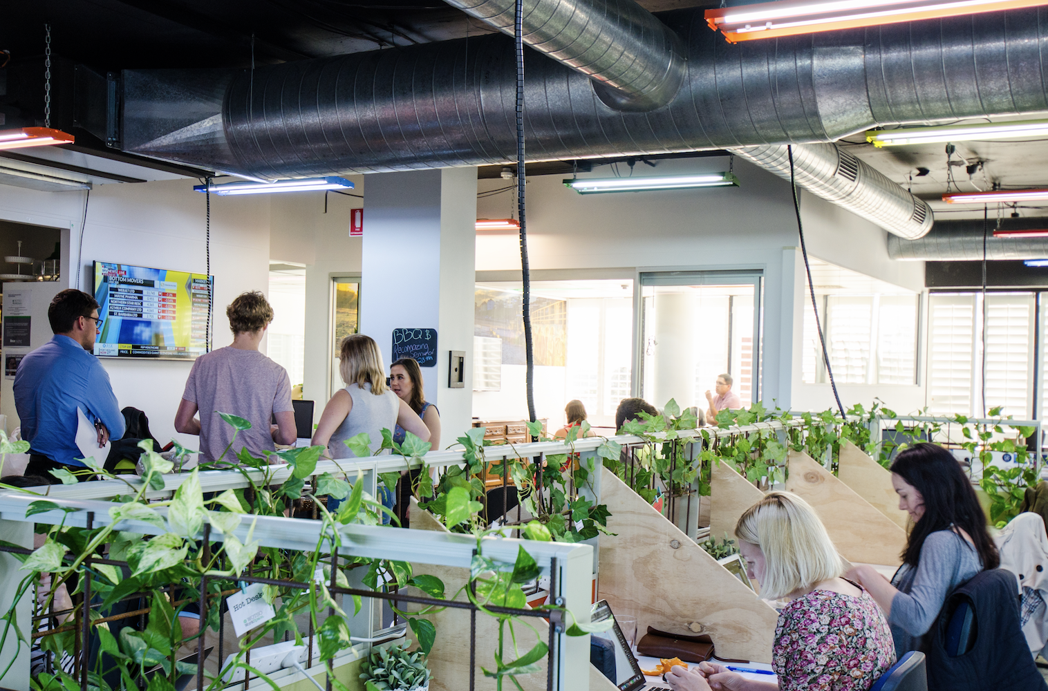 Dedicated Desk - Friendly & Flexible