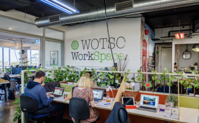 Dedicated Desk - Friendly & Flexible Dedicated Desk - Friendly & Flexible