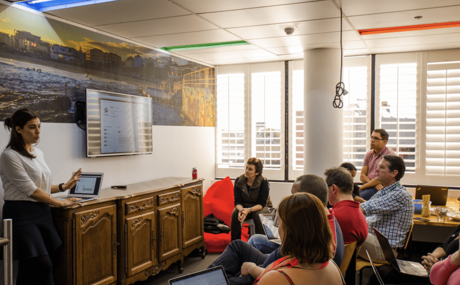 Dedicated Desk - Friendly & Flexible Dedicated Desk - Friendly & Flexible