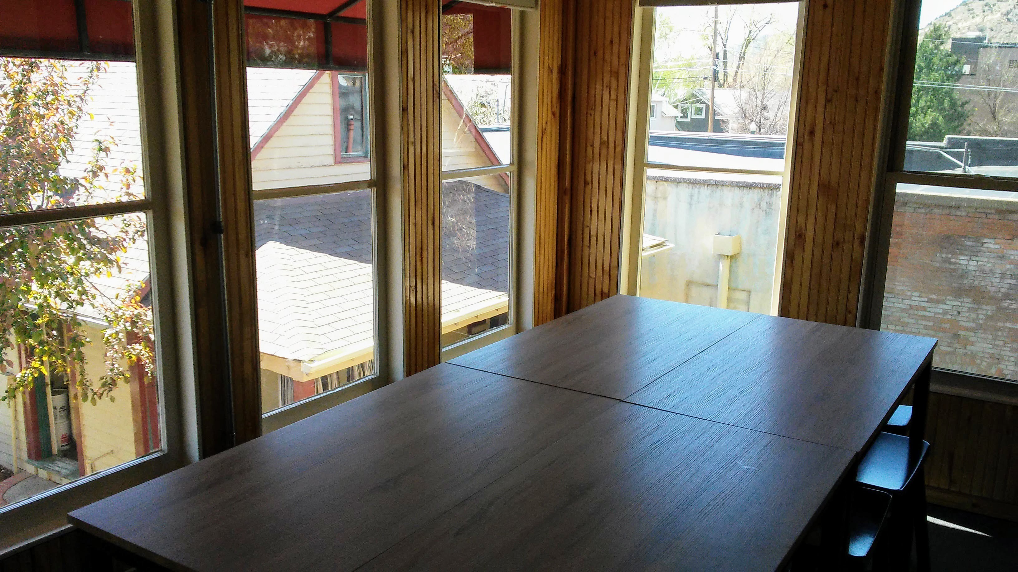 Sunshine Peak Meeting Room / Office Space