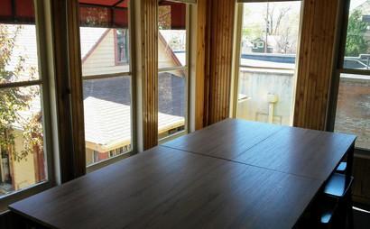 Sunshine Peak Meeting Room / Office Space Sunshine Peak Meeting Room / Office Space