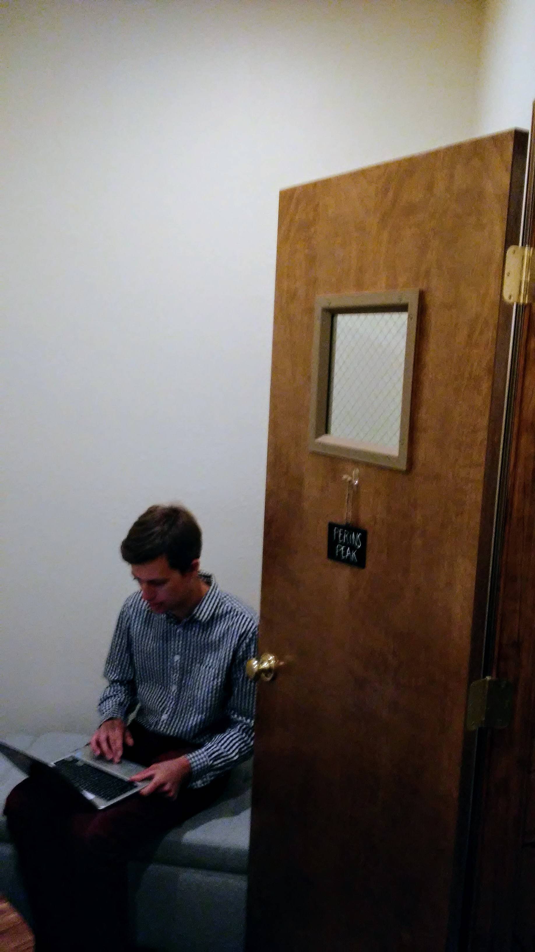 Perins Peak Office / Meeting Space