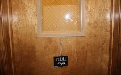 Perins Peak Office / Meeting Space Perins Peak Office / Meeting Space