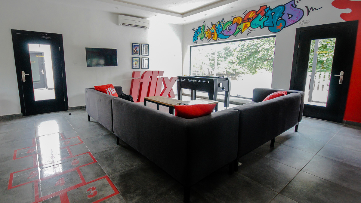 Workstation Bar Beach