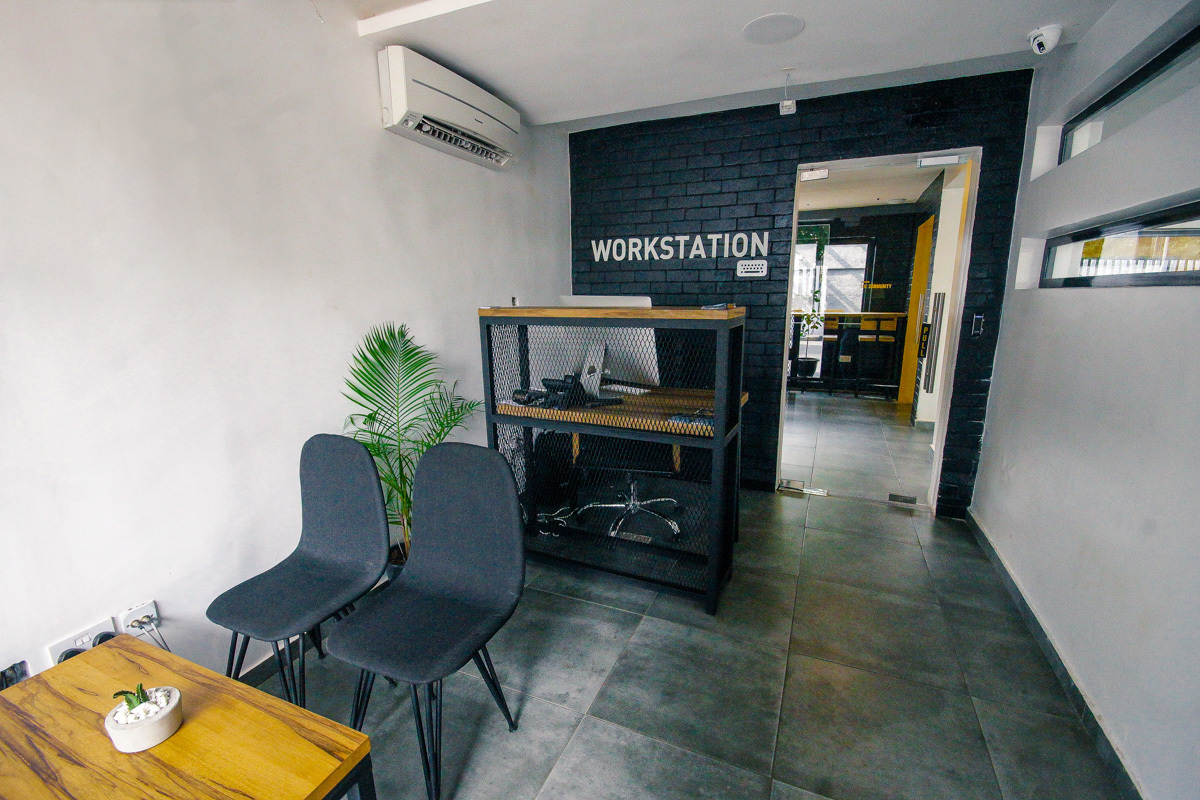 Workstation Bar Beach