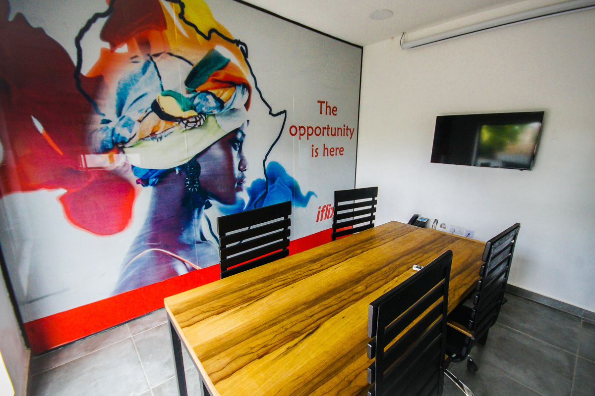 Workstation Bar Beach