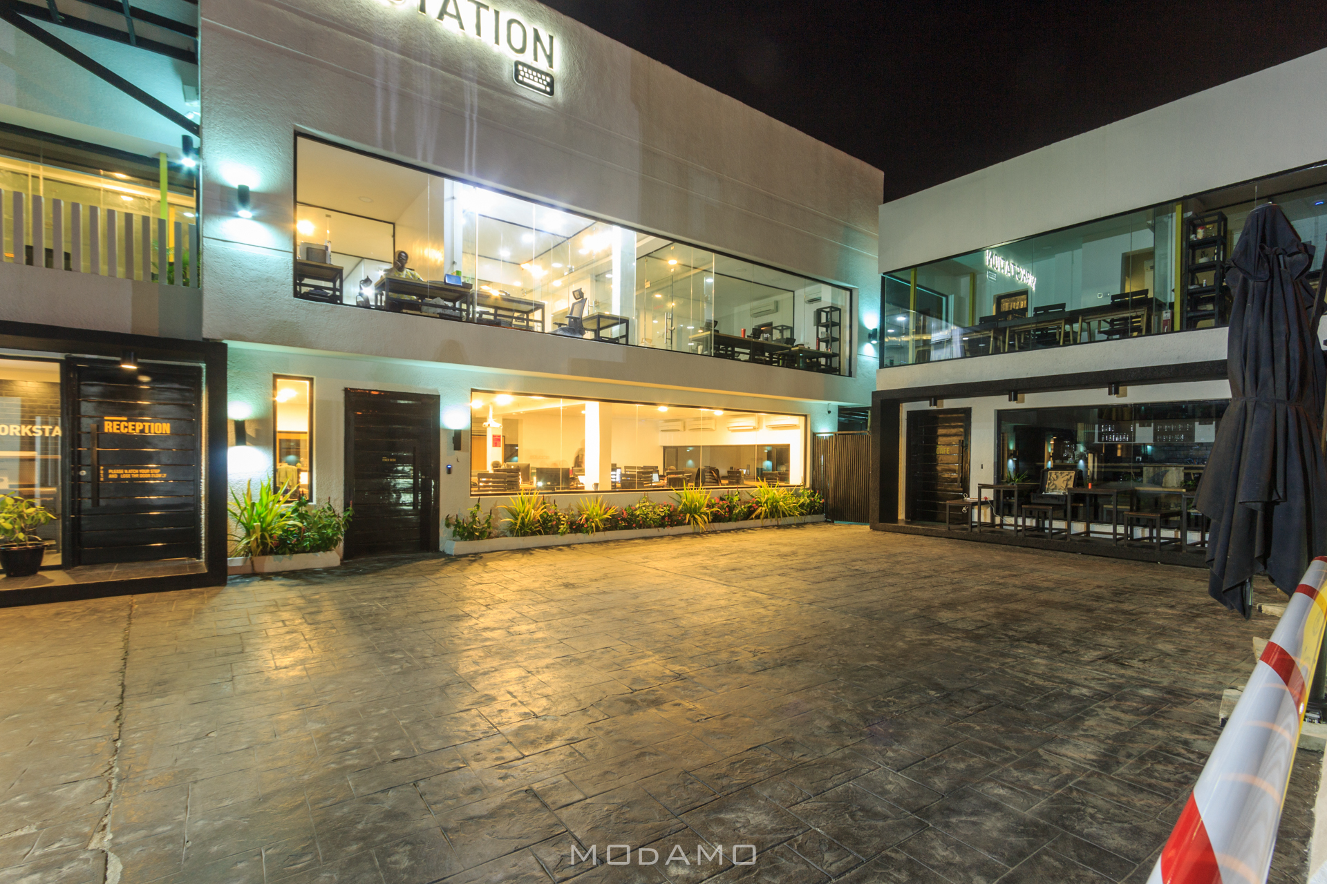 Workstation Bar Beach