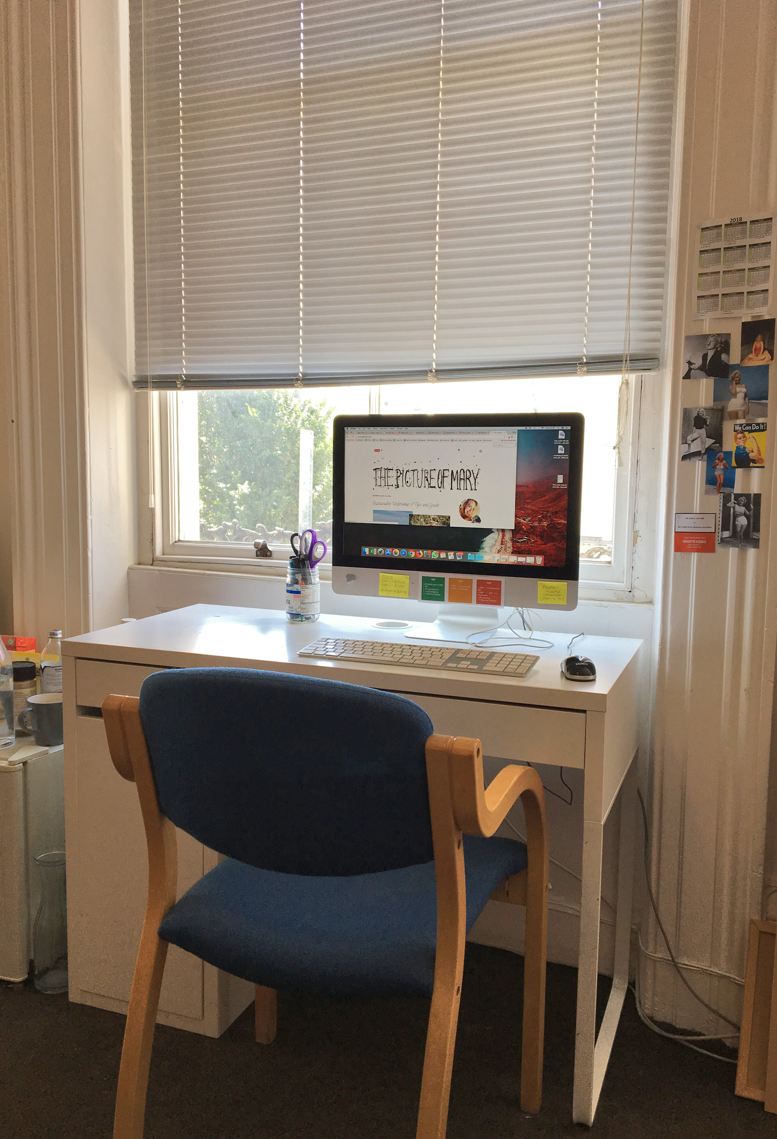 3 Bright Desk Spaces for Rent!