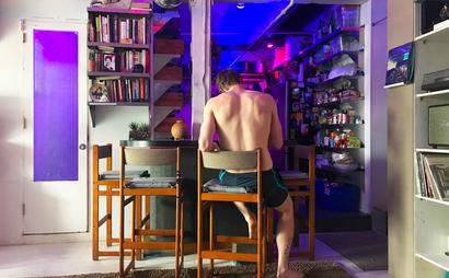 Casual Queer Co-Working Counter for Gay Men Casual Queer Co-Working Counter for Gay Men