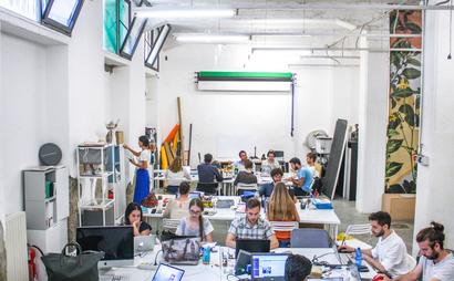 Dedicated desk Dedicated desk