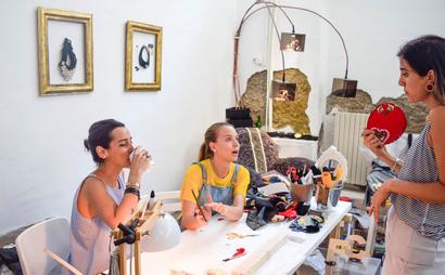 Dedicated desk Dedicated desk